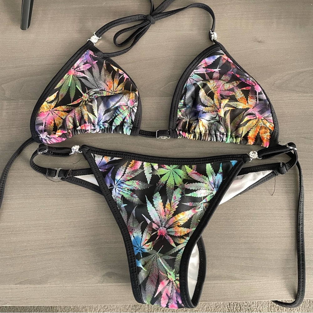 Toxic Angelz Bikini Posing Suit in “High Life” Leaf pattern